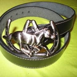 Leather belt in black color